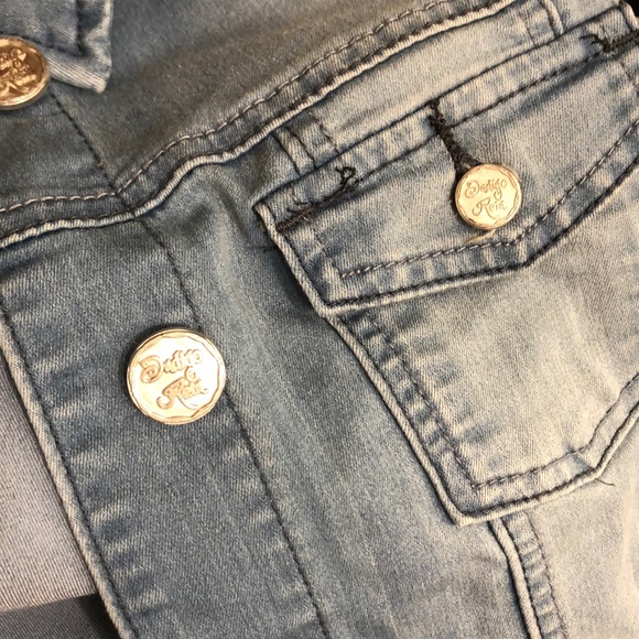 Jacket - Picture 4 of 5